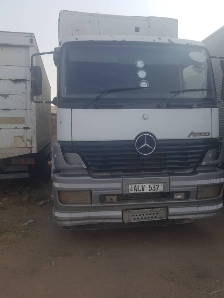 Mercedes Benz Atego 2528